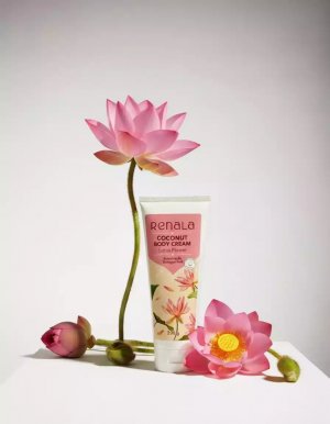 Coconut Body Cream Lotus Flower (200g)